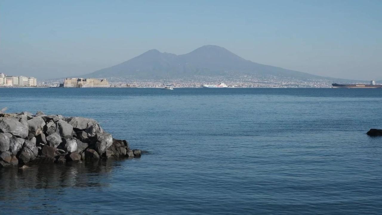 Casa Tolentino Al Centro Di Napoli Villa Екстериор снимка